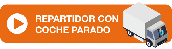 repartidor con coche parado