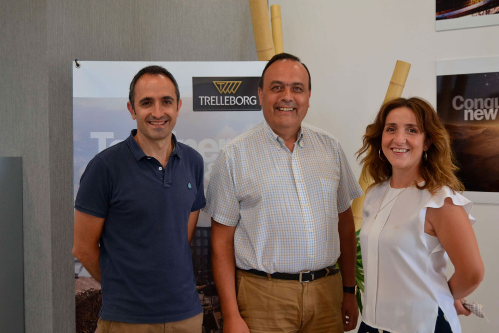 Foto (de izda. a drcha.): Jon Barandica, Técnico de Prevención; Rafael García, Responsable de RRHH; Conchita Vergara, Técnico de RRHH 